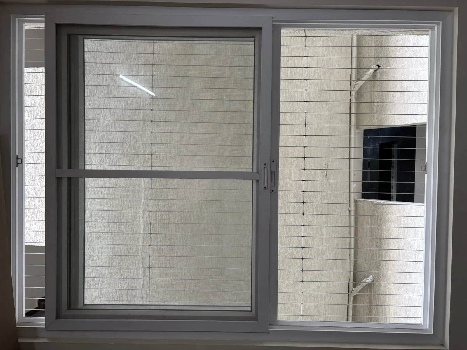 Invisible Grills for Windows 1
